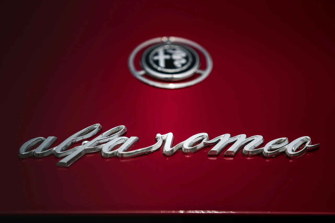 Exterior 23