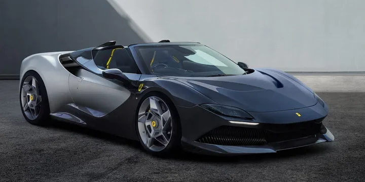 2023 Ferrari SP-8 exterior main image