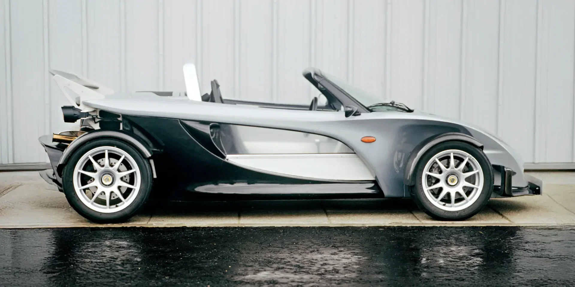2000 Lotus 340R photo 1