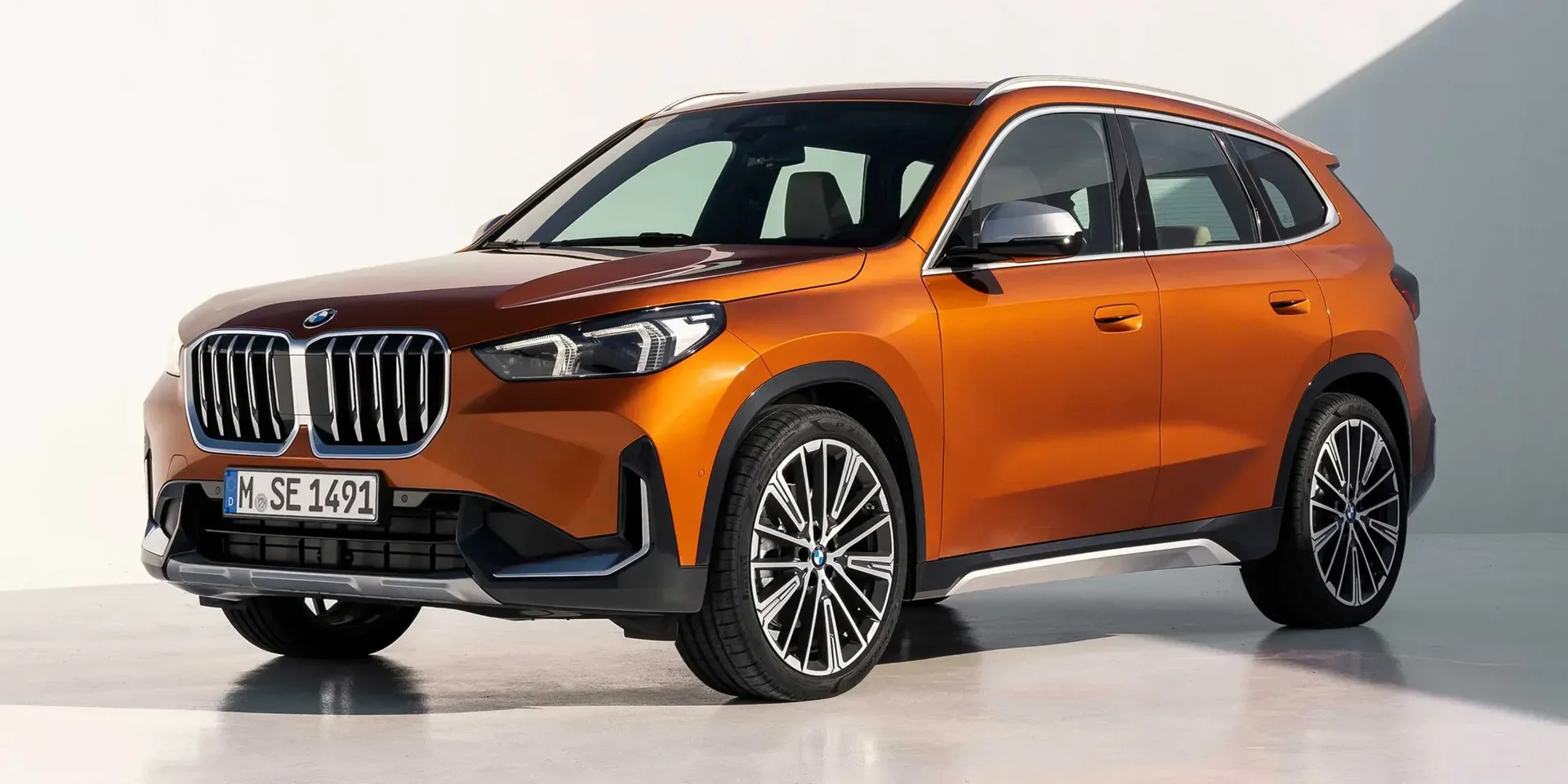 2023 BMW X1 xDrive23i photo 1