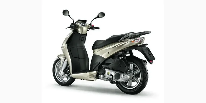 2008 Aprilia Sportcity exterior main image