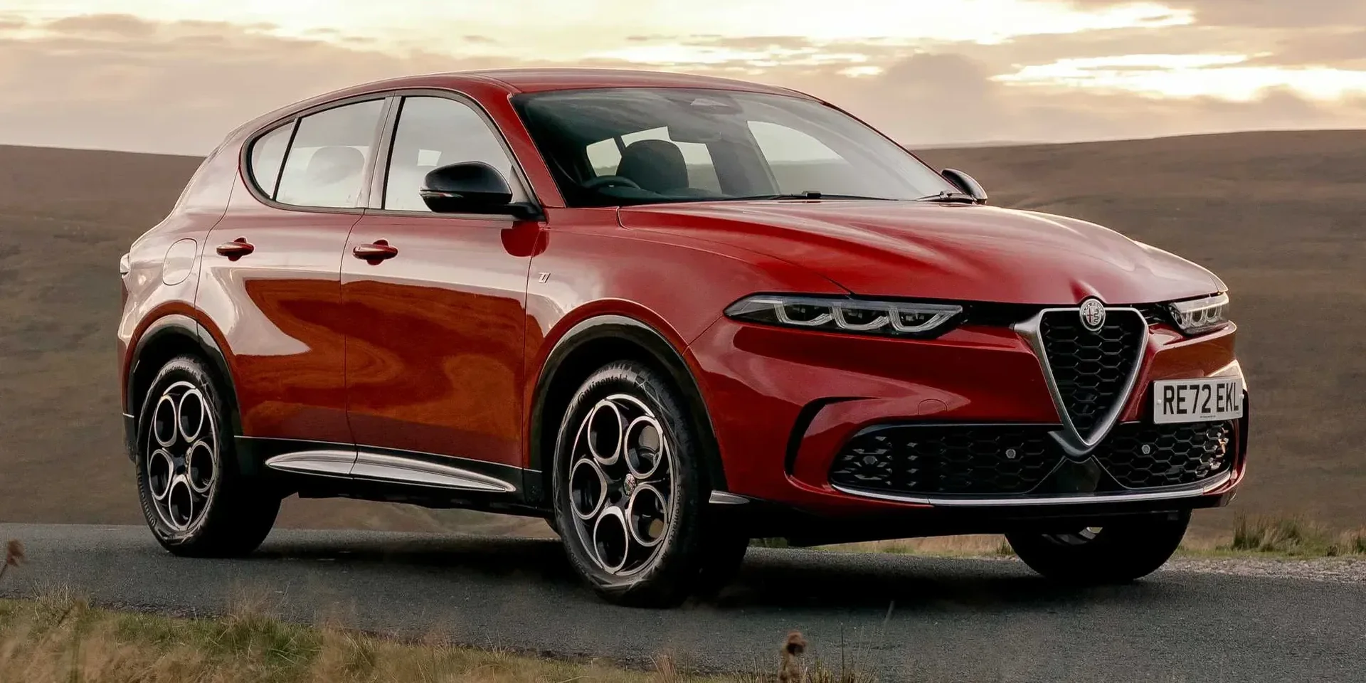 2025 Alfa Romeo Tonale photo 1