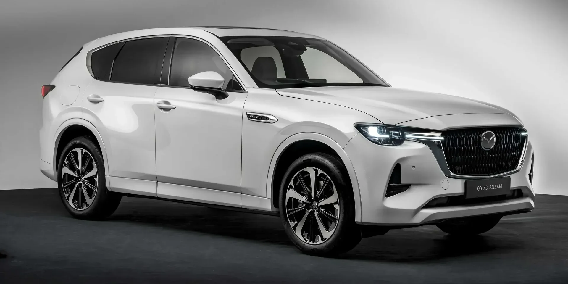 2022 Mazda CX-60 PHEV photo 1