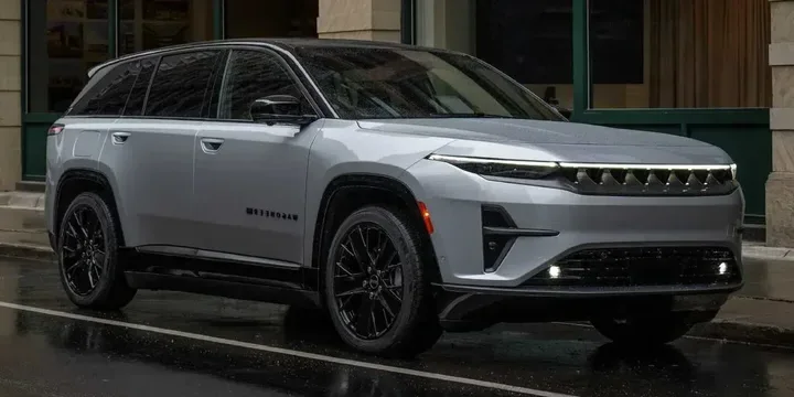 2025 Jeep 2025-jeep-wagoneer-s-100-kwh-awd main image
