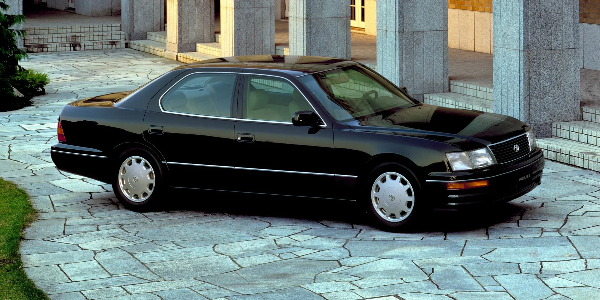 1994 Toyota Celsior photo 1