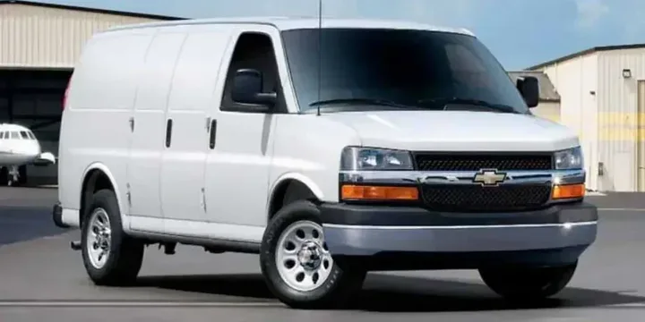 2010 Chevrolet 2010-chevrolet-express-lcv-3500-cargo-van-g3500-cargo-van-hydra-matic-6-speed-328ps main image