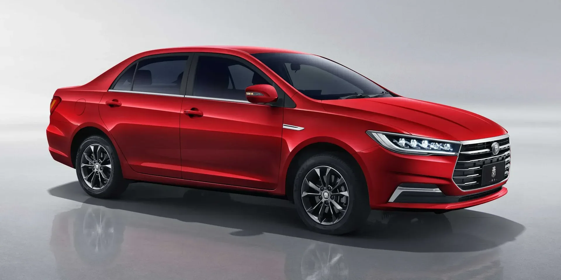 2022 BYD Qin photo 1