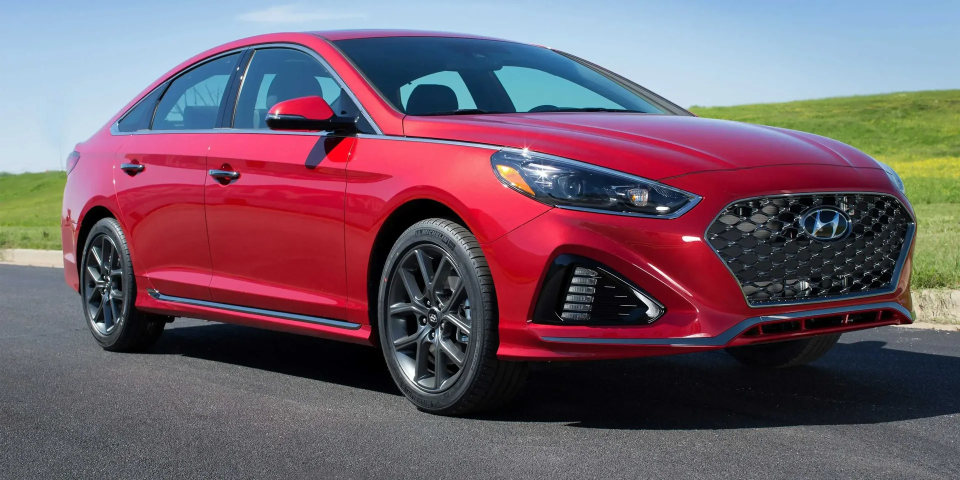 2020 Hyundai Sonata photo 1