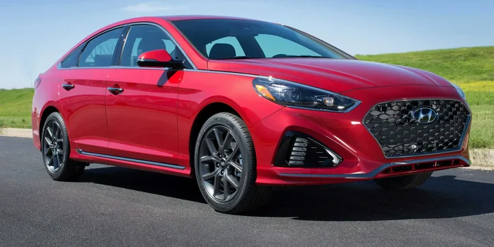 2017 Hyundai 2017-hyundai-sonata-20-gdi-automatic-8-speed main image
