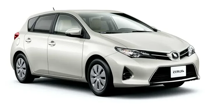 2012 Toyota 2012-toyota-auris-180g-super main image