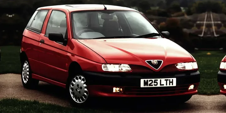 1997 Alfa Romeo 1997-alfa-romeo-145-18-tspark-16v-manual-5-speed main image