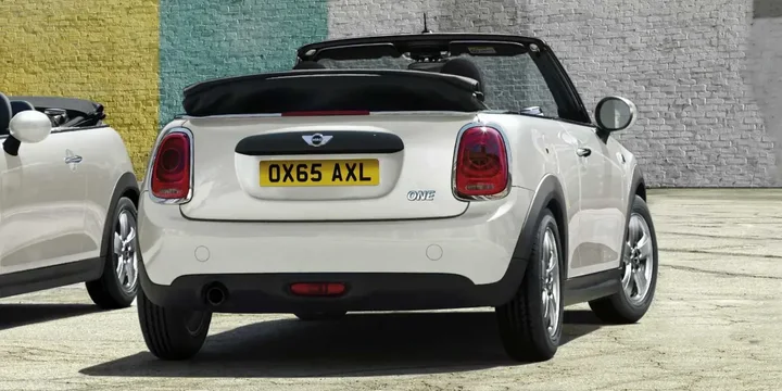2014 Mini 2014-mini-hatch-one-convertible main image
