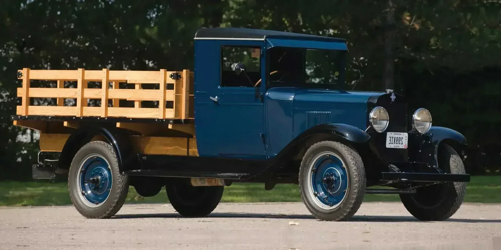 1930 Chevrolet Utility Truck Model LR 1.5-Ton photo 1