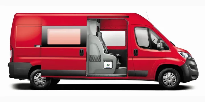 2015 Citroën Jumper exterior main image