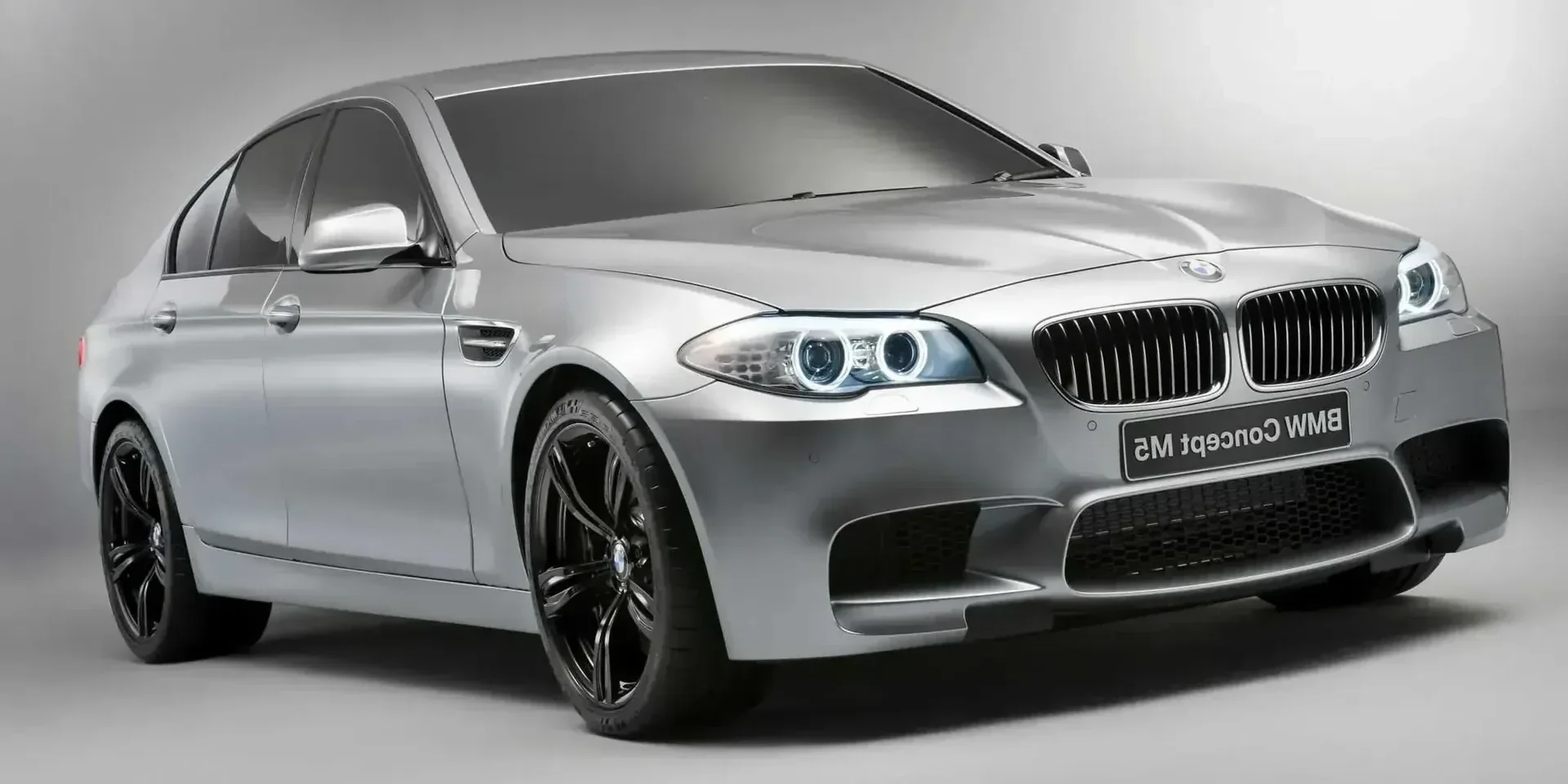 2011 BMW M5 photo 1