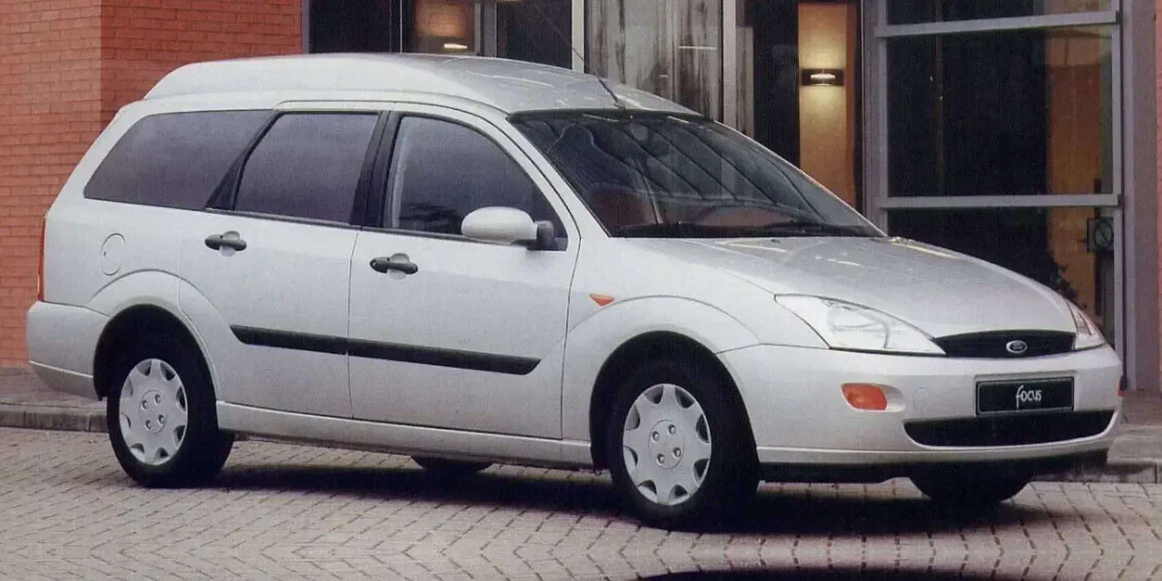 1999 Ford Focus photo 1