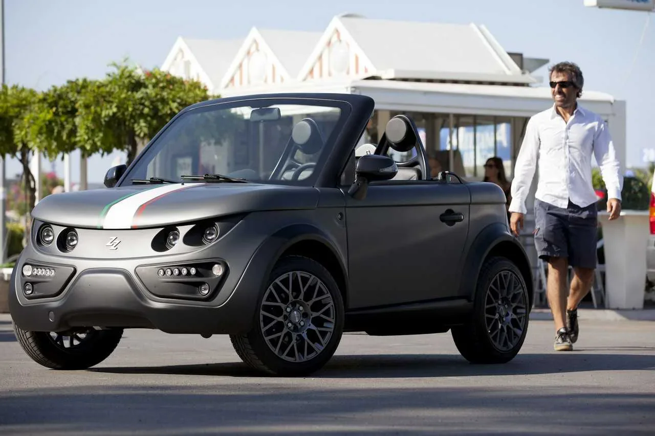 Exterior 14