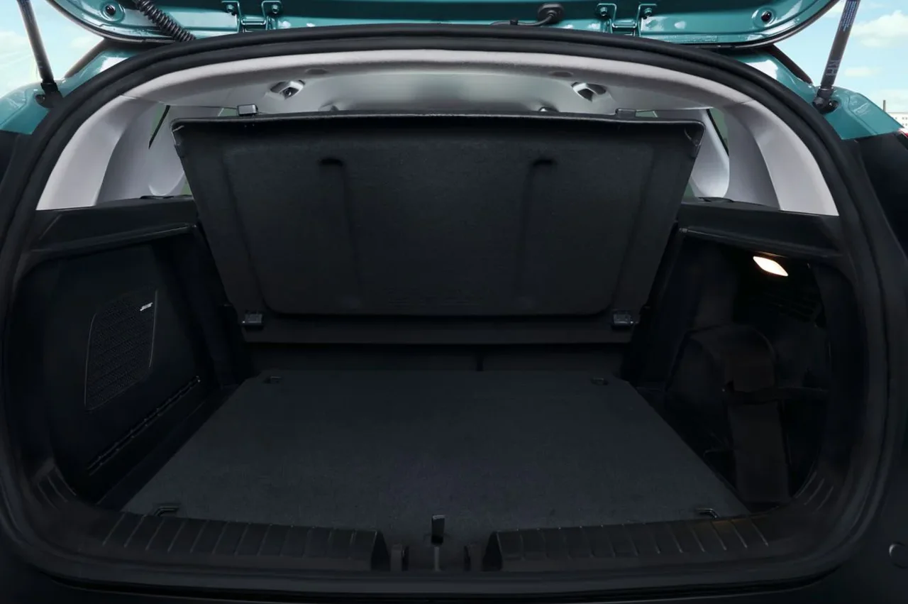 Interior 2