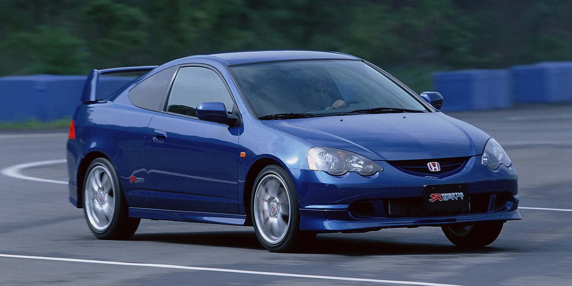 2002 Honda Integra Type-R photo 1