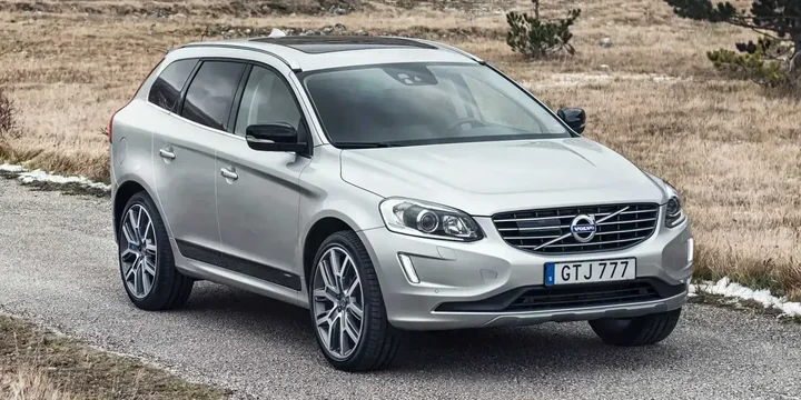 2016 Volvo 2016-volvo-xc60-d4-awd main image