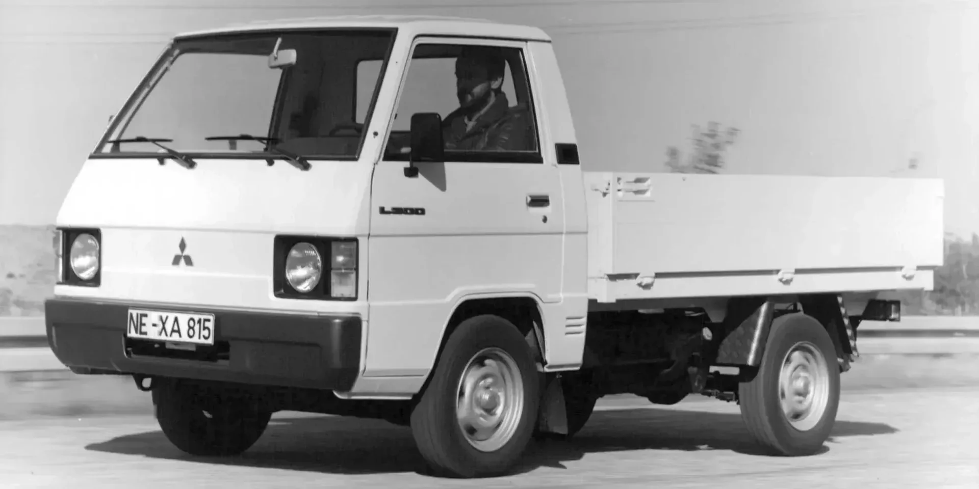 1983 Mitsubishi L300 photo 1
