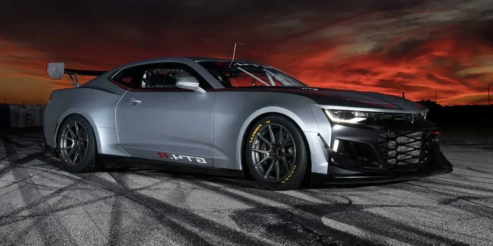 2018 Chevrolet Camaro photo 1