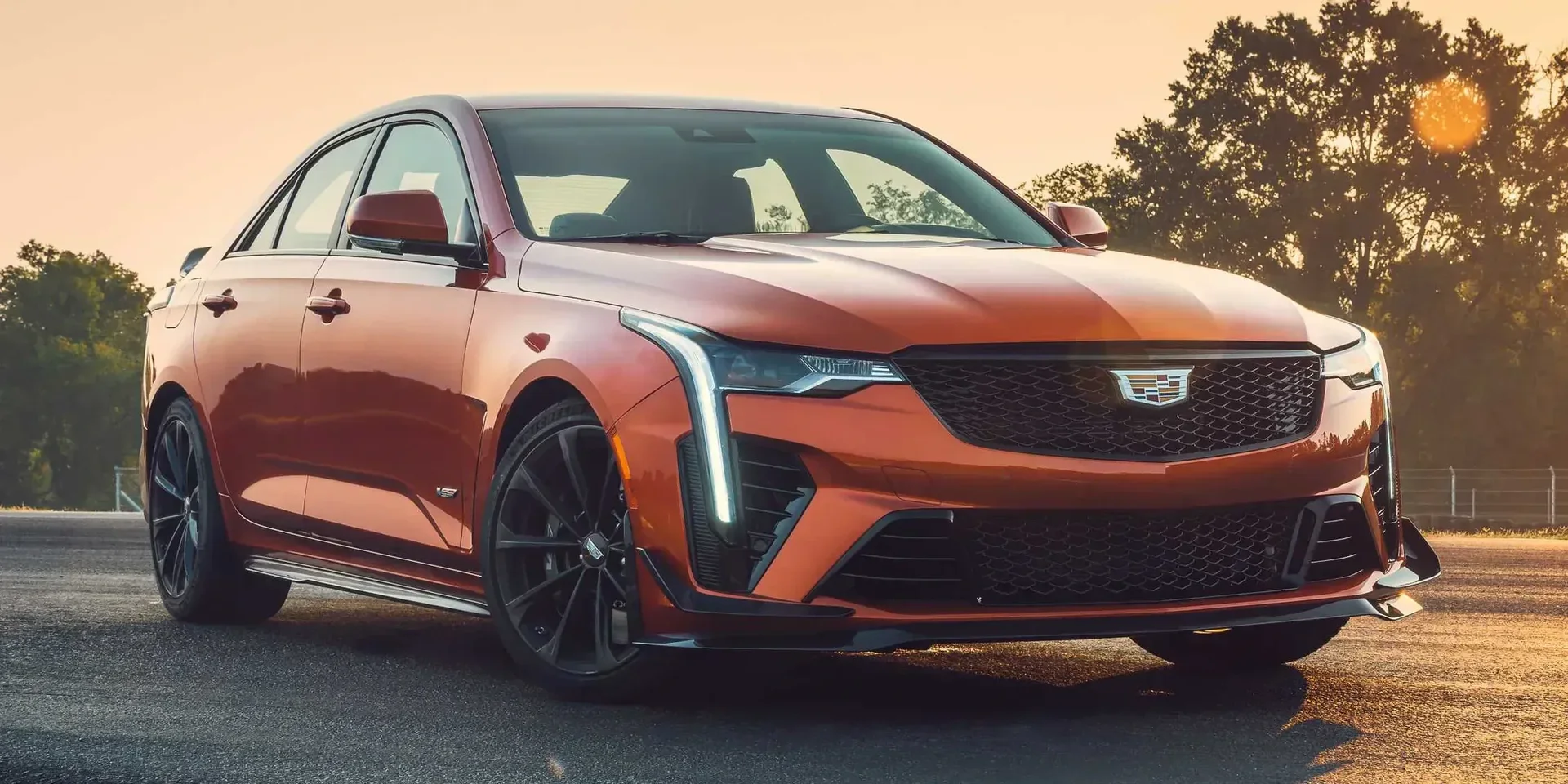 2022 Cadillac CT4 photo 1