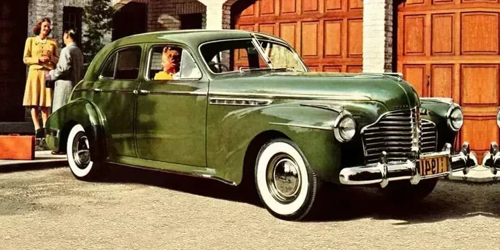 1941 Buick 1941-buick-roadmaster-touring-sedan-52-manual main image