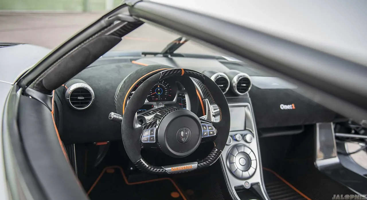 Interior 2