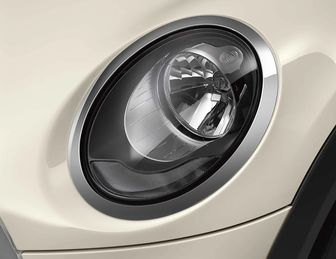 Exterior 10