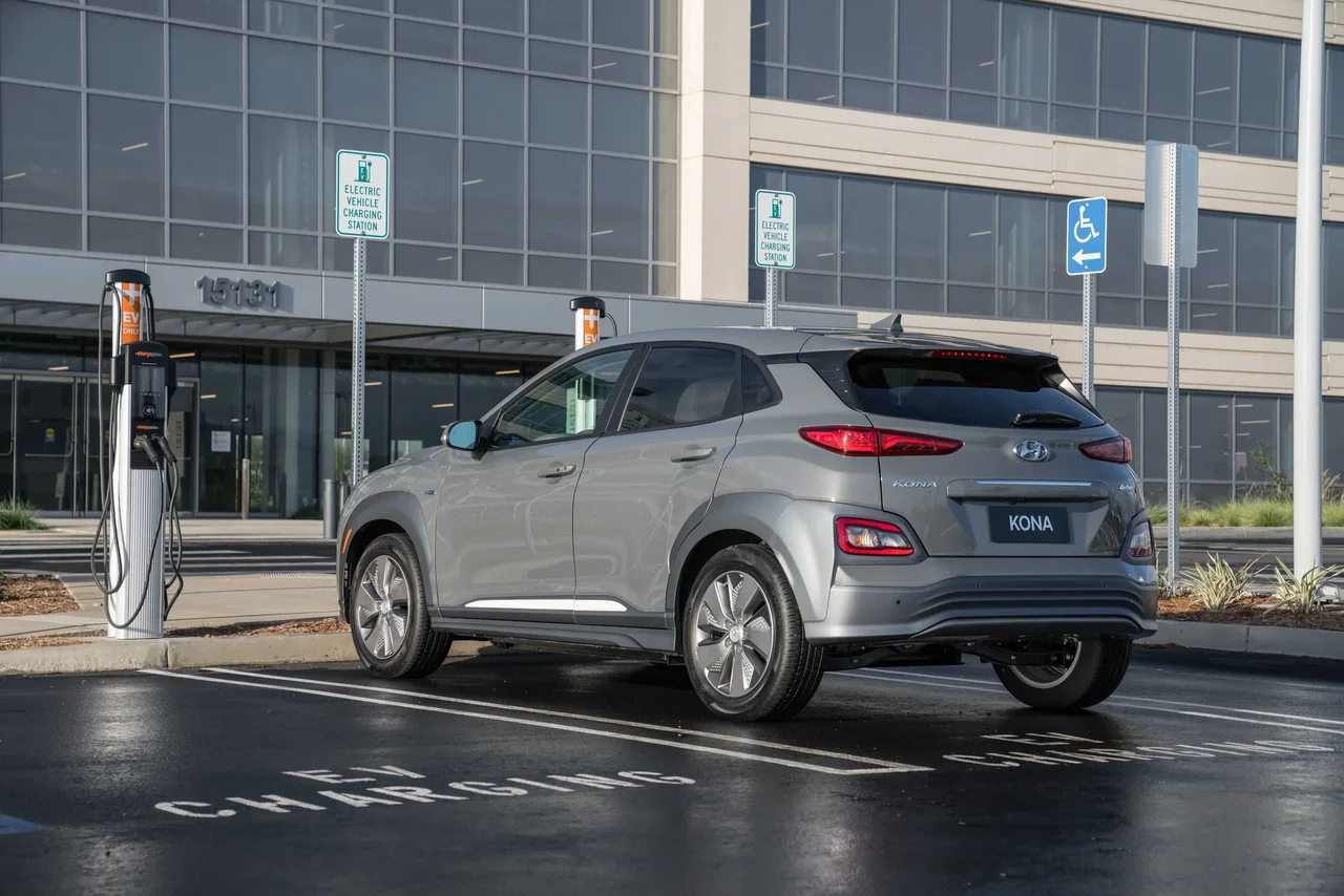 Exterior 25