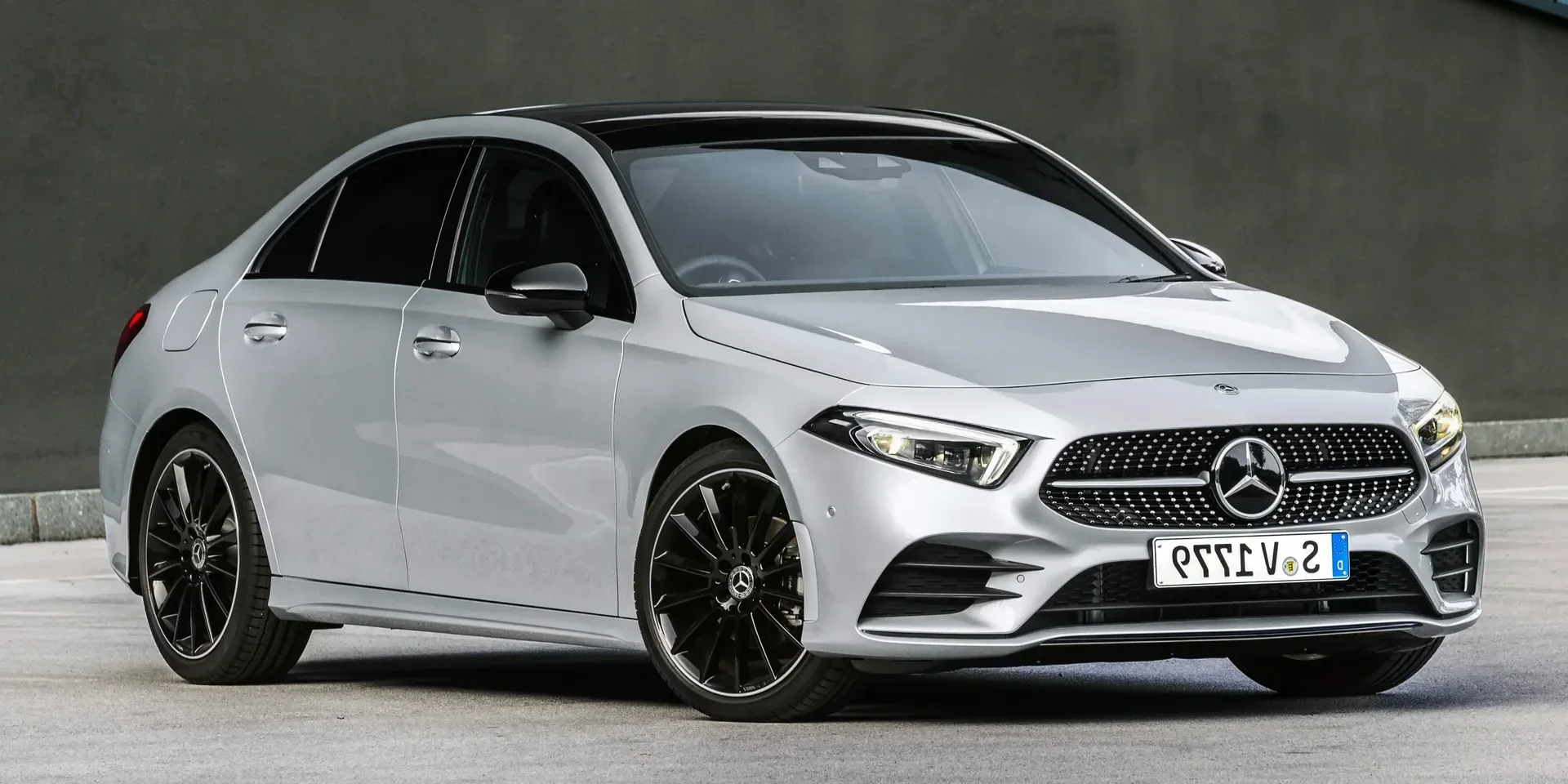 2019 Mercedes-Benz A-Class photo 1