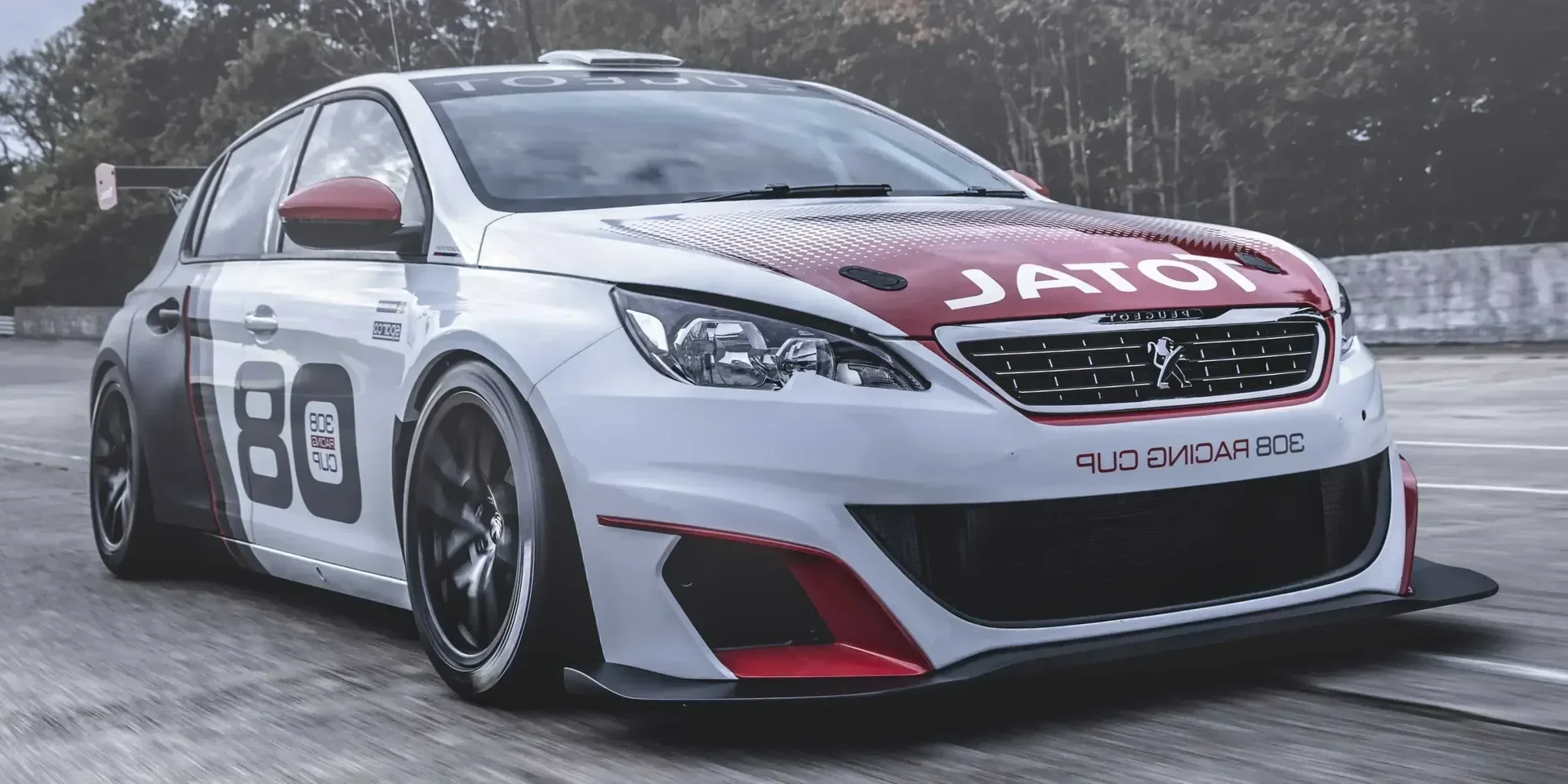 2017 Peugeot 308 photo 1