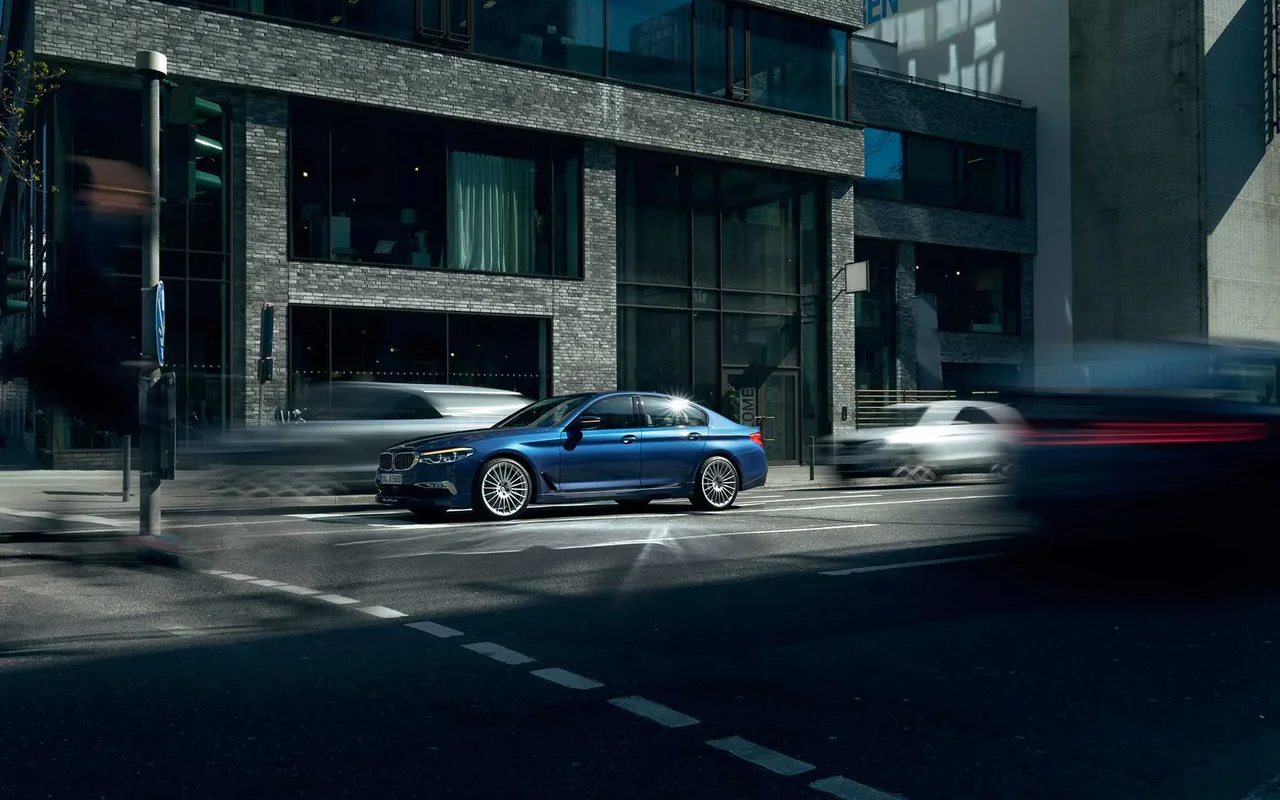 Exterior 2