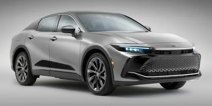 2023 Toyota 2023-toyota-crown-crossover-hybrid-e main image