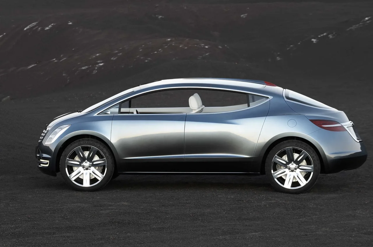 Exterior 4