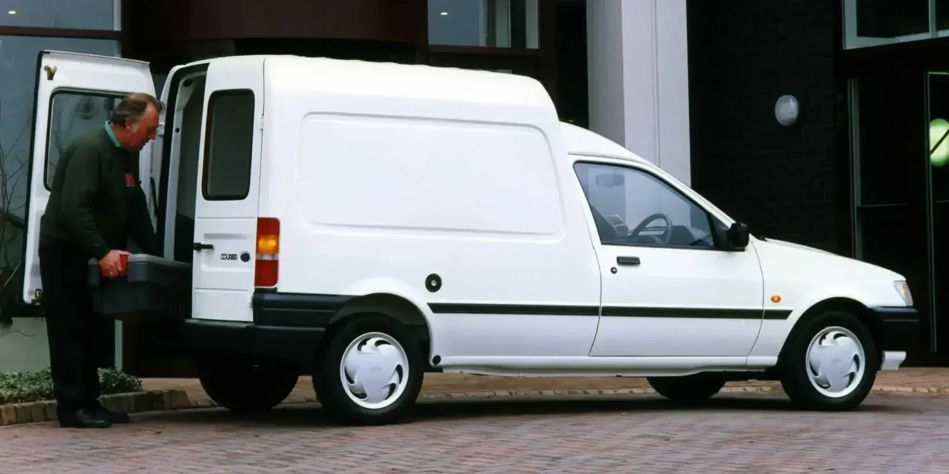 1994 Ford Courier photo 1