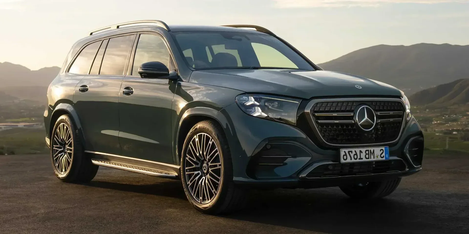 2026 Mercedes-Benz GLS photo 1