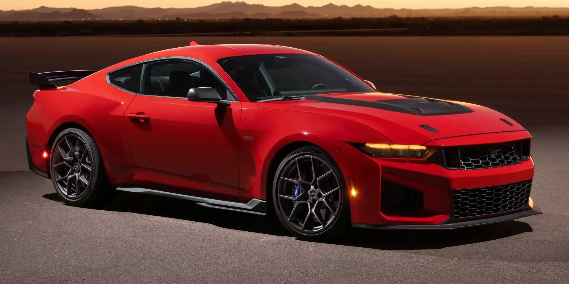 2026 Ford Mustang Dark Horse photo 1