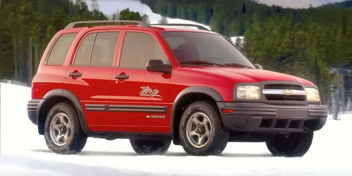 2003 Chevrolet 2003-chevrolet-tracker-25-v6-dohc-24v-4wd-automatic-4-speed main image
