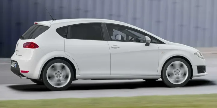 2009 SEAT 2009-seat-leon-fr-211ps-2009-2013 main image
