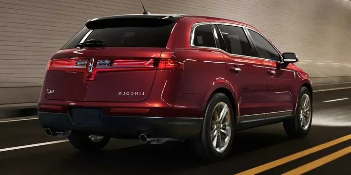 2013 Lincoln 2013-lincoln-mkt main image