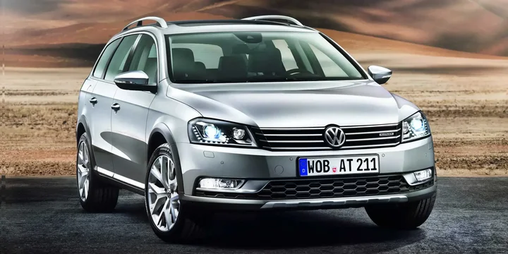 2013 Volkswagen 2013-volkswagen-passat-generation-b7-type-3c main image