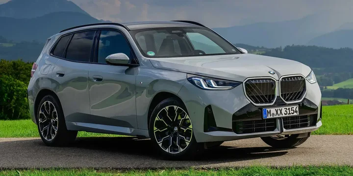 2025 BMW 2025-bmw-x3-20-xdrive-steptronic-8-speed main image