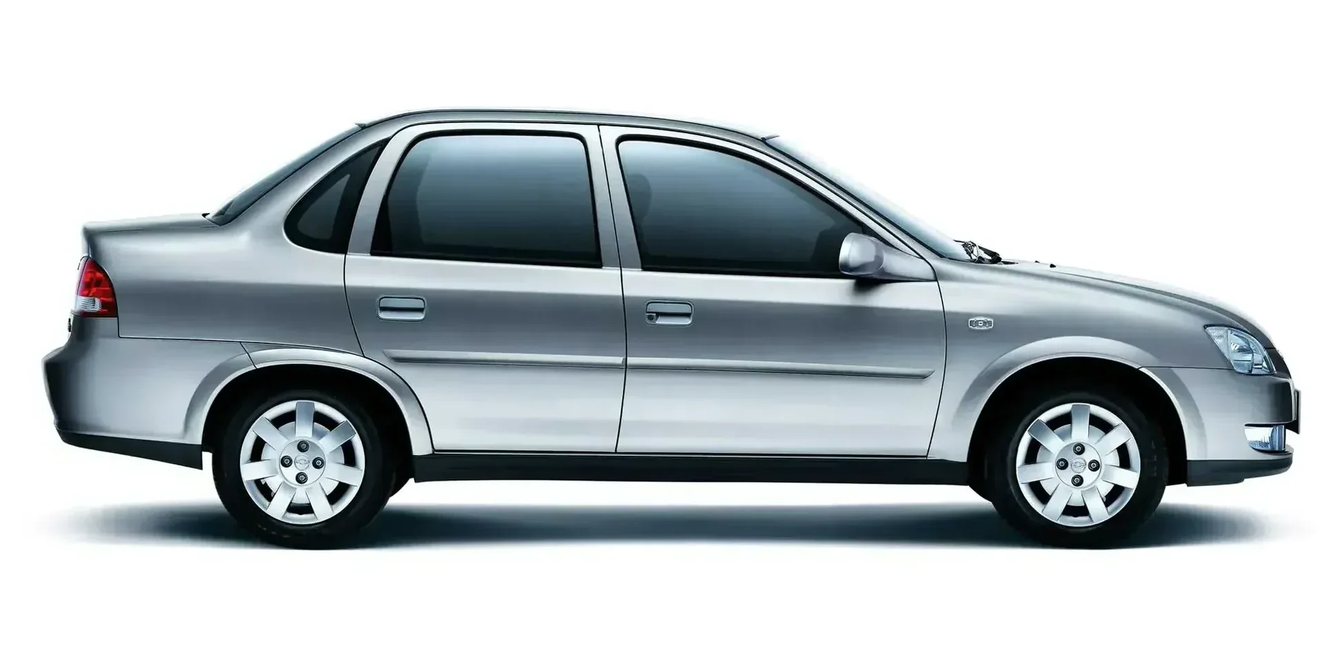 2005 Chevrolet Sail photo 1