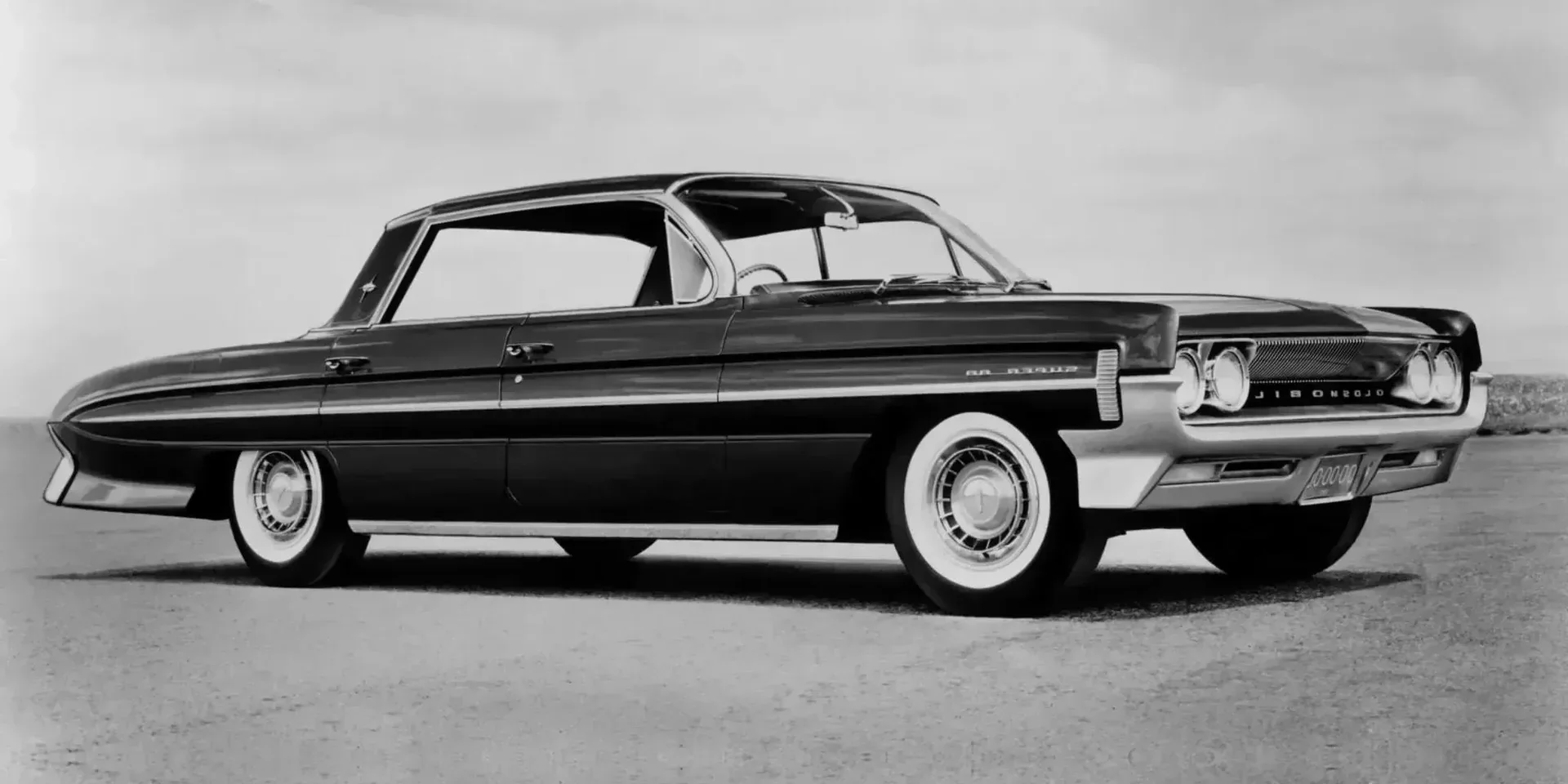 1961 Oldsmobile Super 88 Holiday photo 1