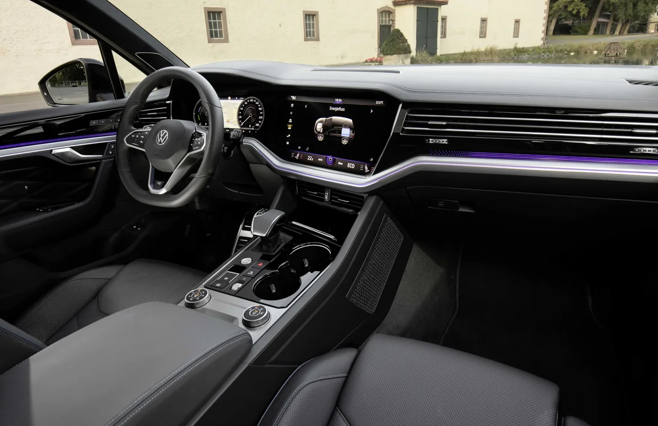 Interior 2