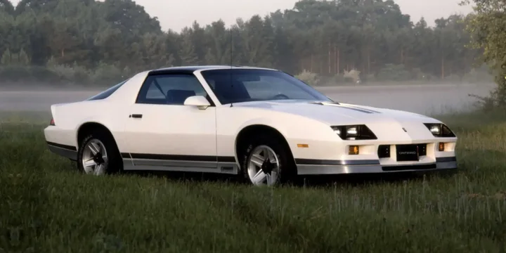 1983 Chevrolet 1983-chevrolet-camaro-50-v8 main image