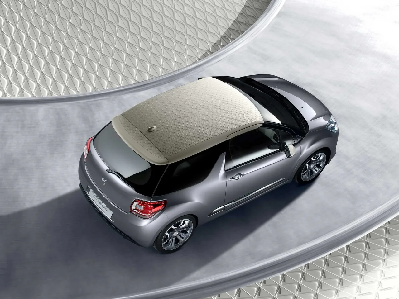 Exterior 4