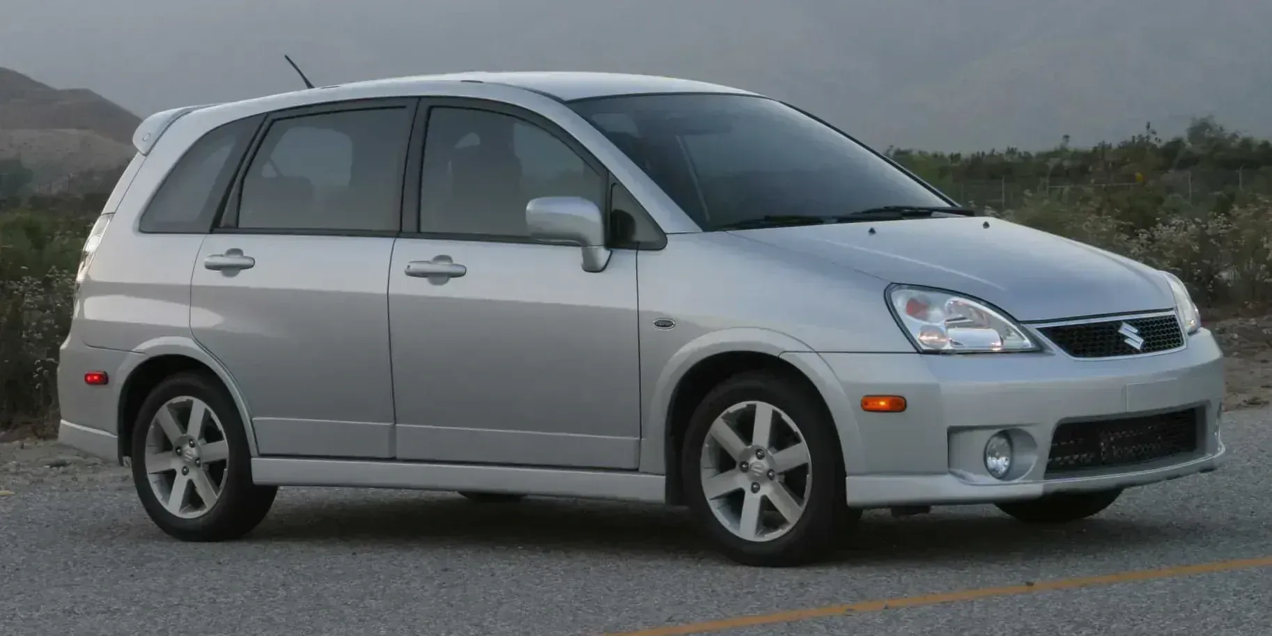2004 Suzuki Aerio photo 1